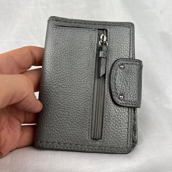 Vintage Coach Bifold Gray Silver Pebble Grain Leather Turn-lock Stylish Wallet - Picture 3 of 7